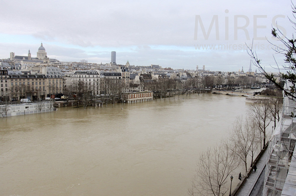 C1531 – Balcon sur la Seine