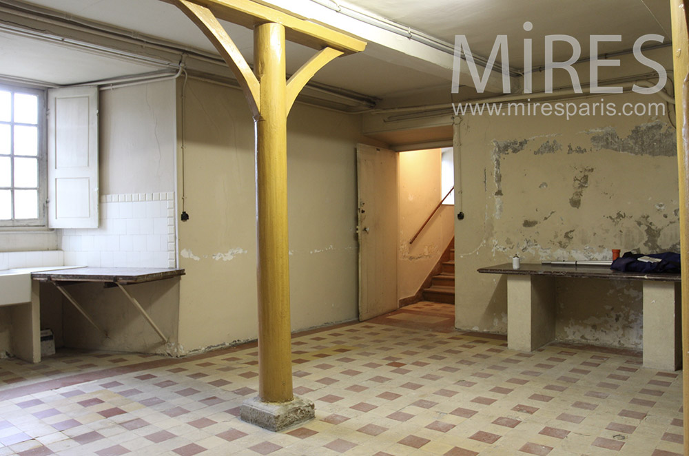Abandoned kitchen. C1533