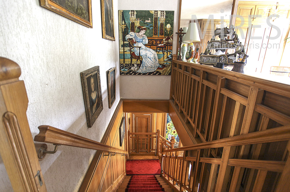 C1570 – Two wooden stairs