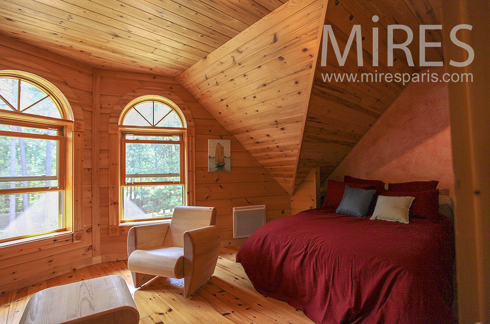 C1574 – Wooden room with forest view