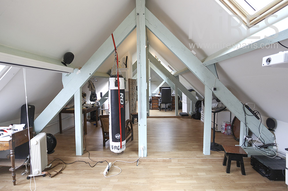 C1576 – Three offices in an attic