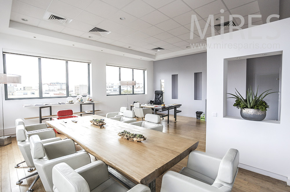 C1577 – Manager’s office