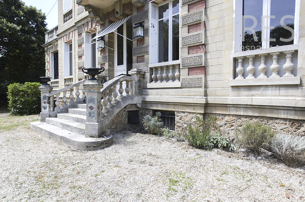 C1579 – Appartement rez-de-jardin