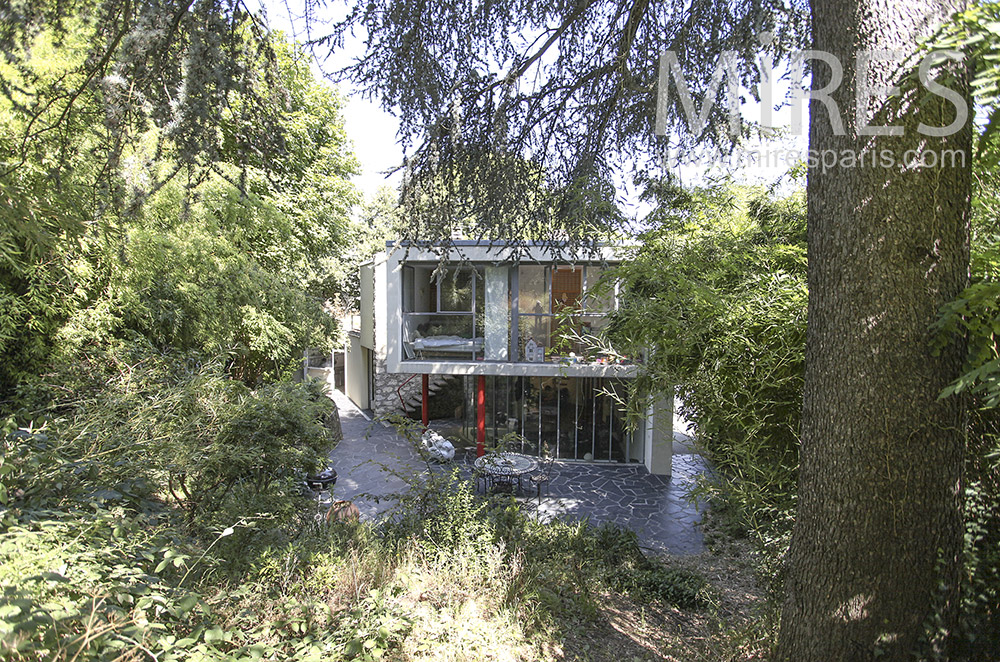 C0411 – Architect house in nature