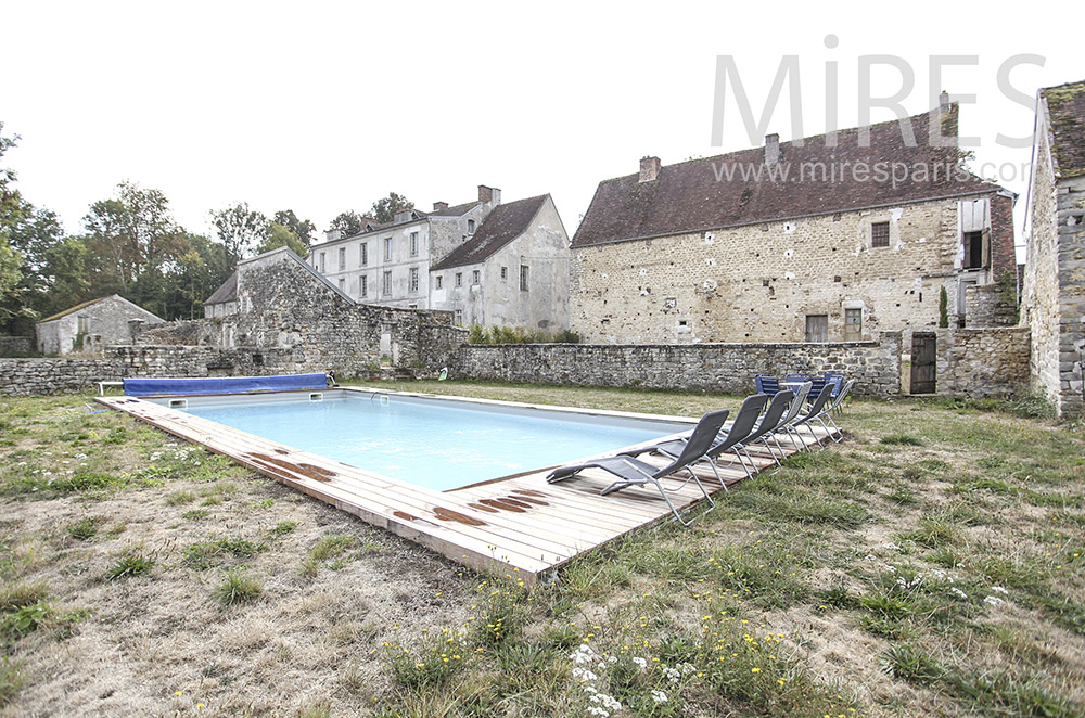 C0642 – Piscine de campagne