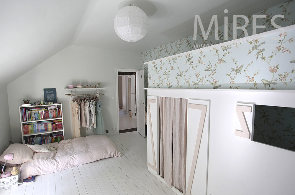C1592 – Child bedroom