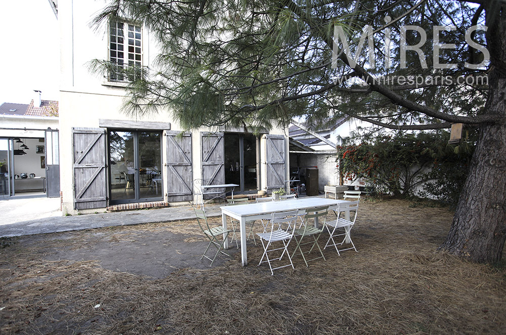 Terrace under the pines. c1623