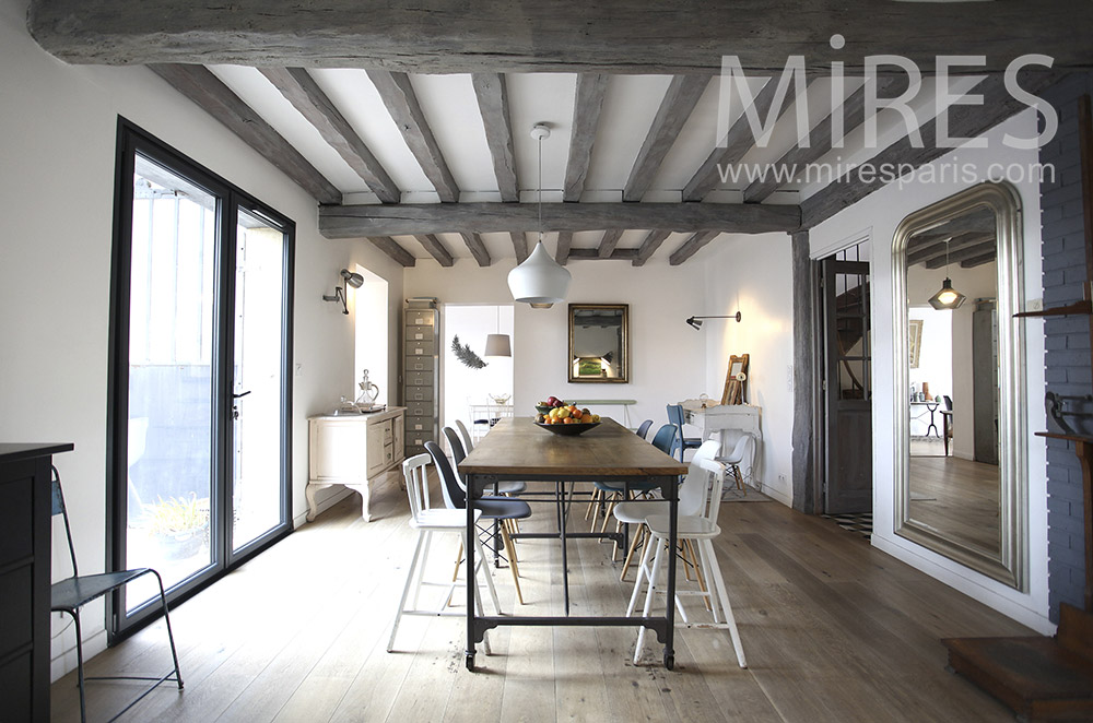 Beams dining room. c1623