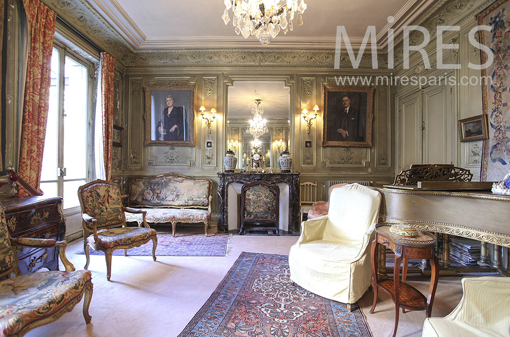C0037 – Parisian mansion