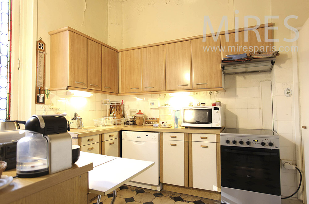 C0037 – Kitchen