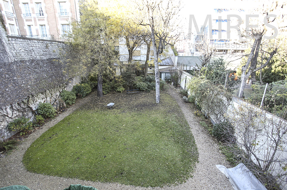 C0037 – Garden