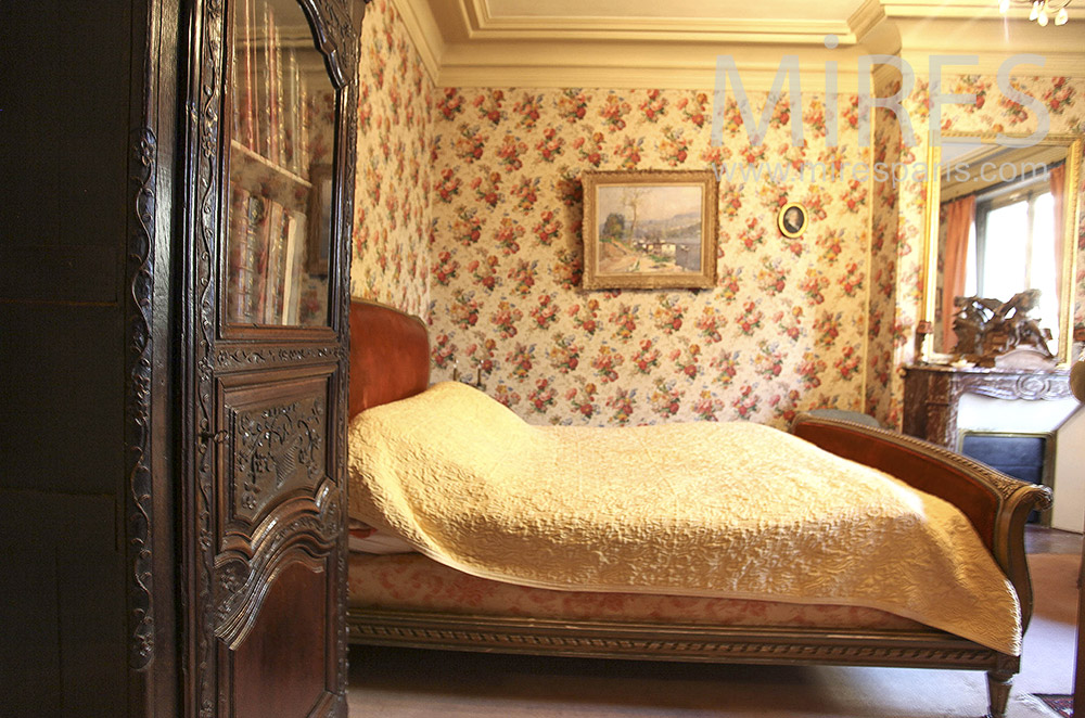 C0037 – Bedroom