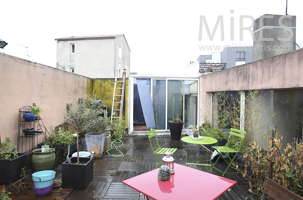 Terrasse atrium de toit. C0174