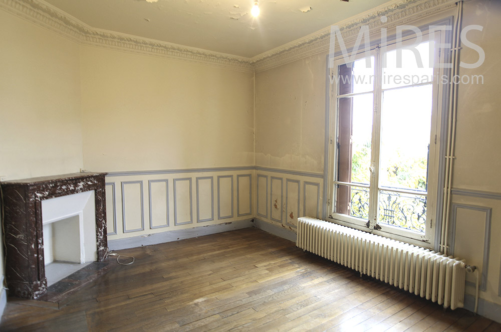 Chambre abandonnée. C1626