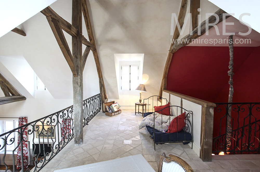 Mezzanine and old beams. c1630