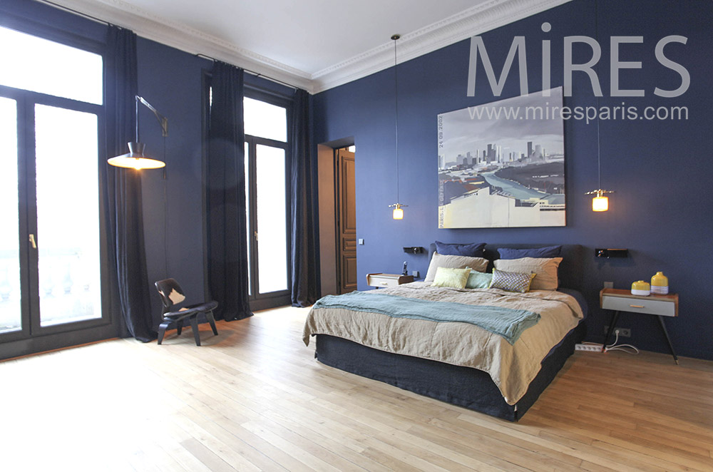 Grande chambre bleu indigo. C1634