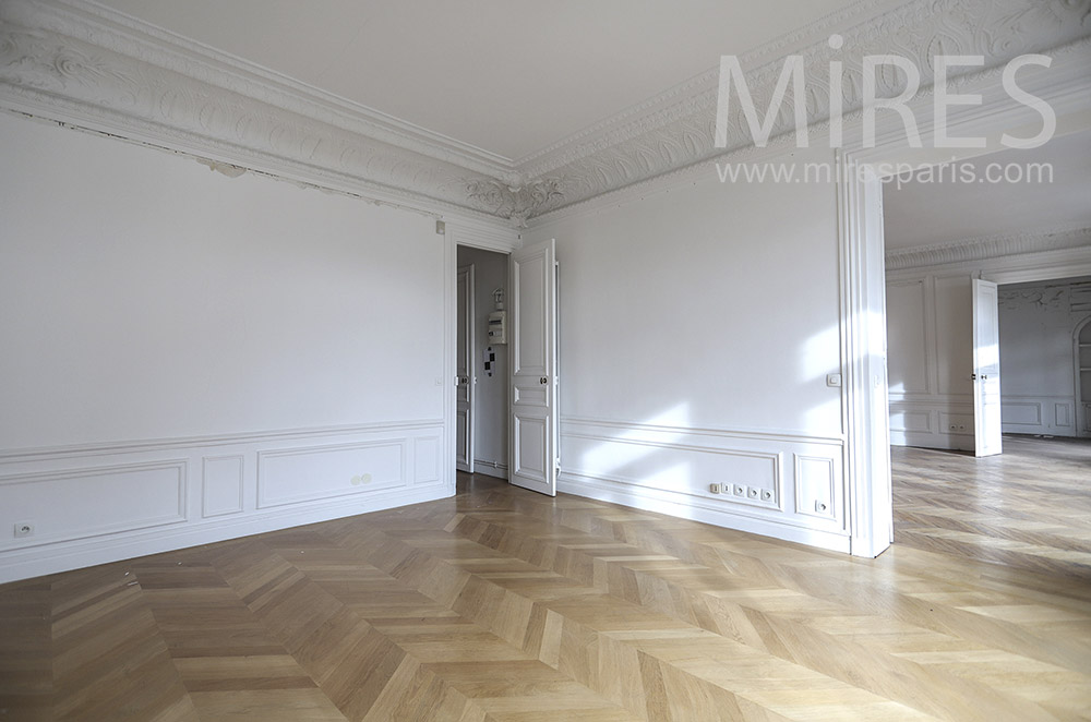 Salle A Manger Parisienne Vide C1655 Mires Paris