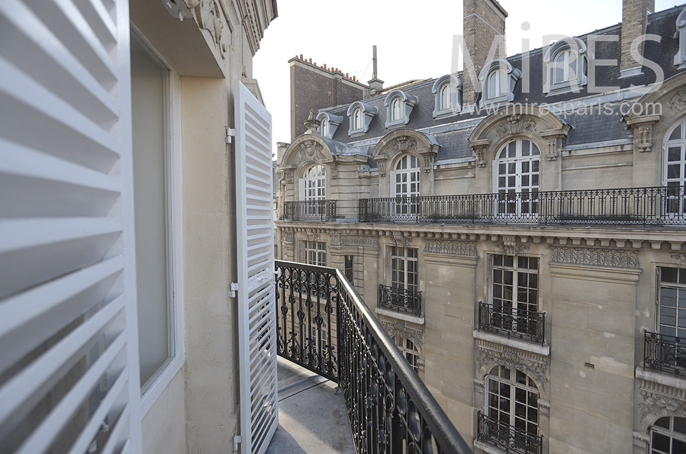 Parisian balcony. C1661