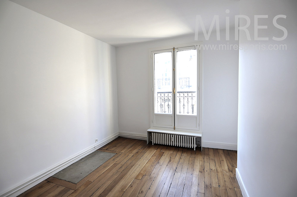 Petite chambre vide. C1661