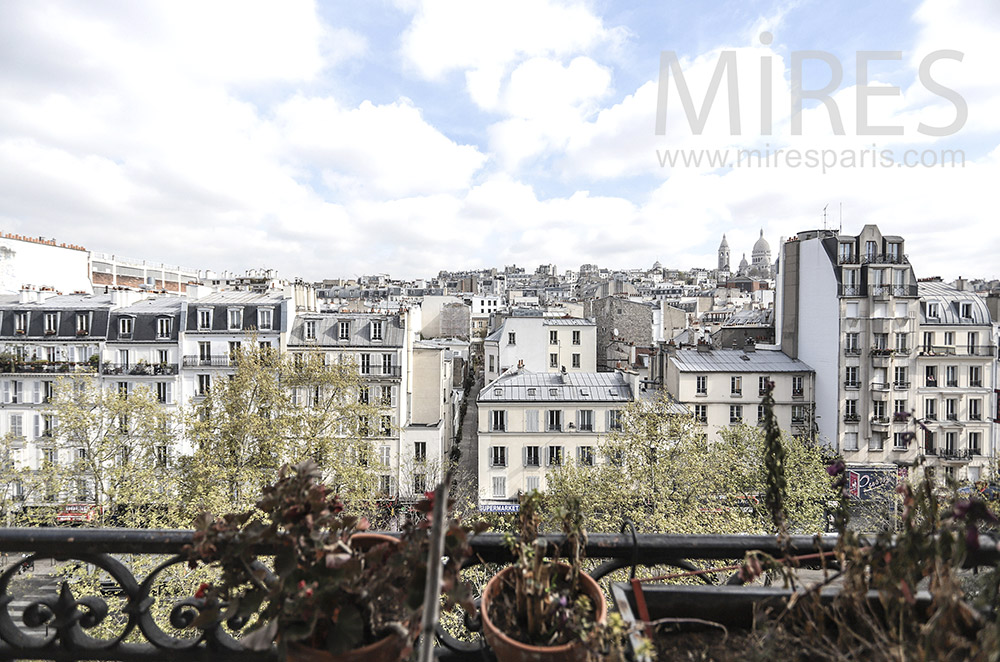 View of Montmartre. c0207