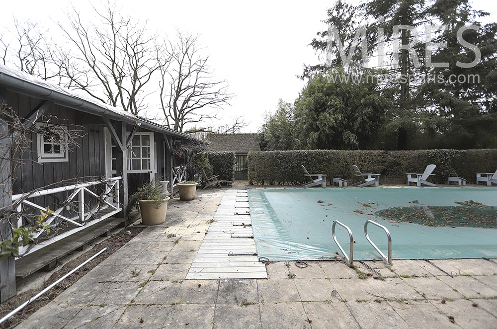 Pool Bungalow. C1685