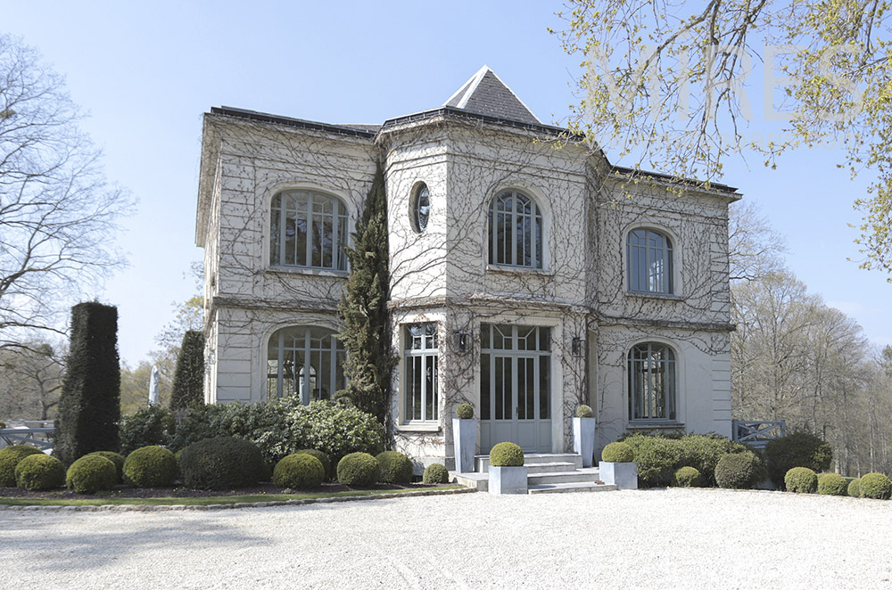 Bourgeois house in a park. C1693