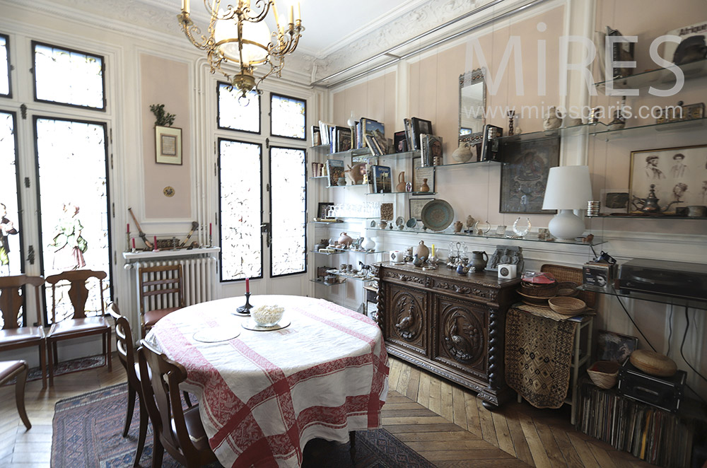 Dining room and trinkets. c1698