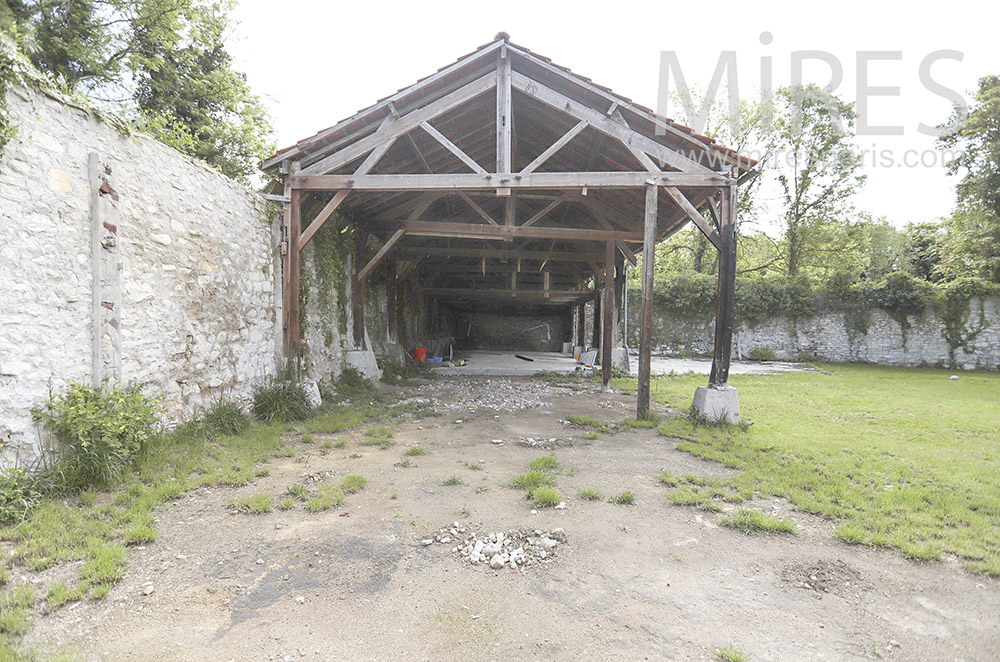 Empty barn. c1702