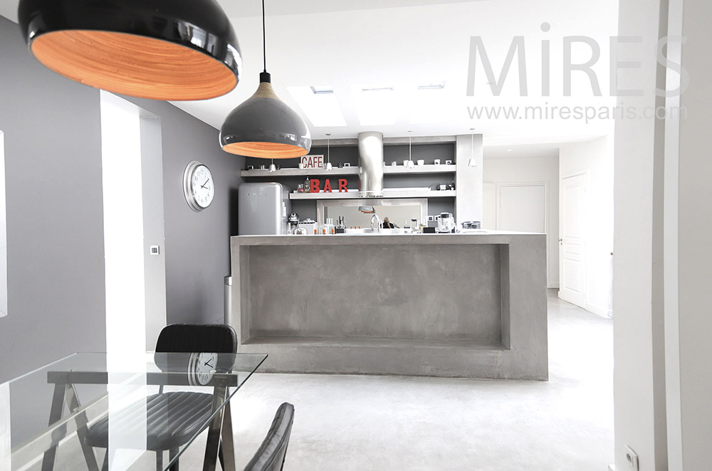 C0067 – Modern bar kitchen