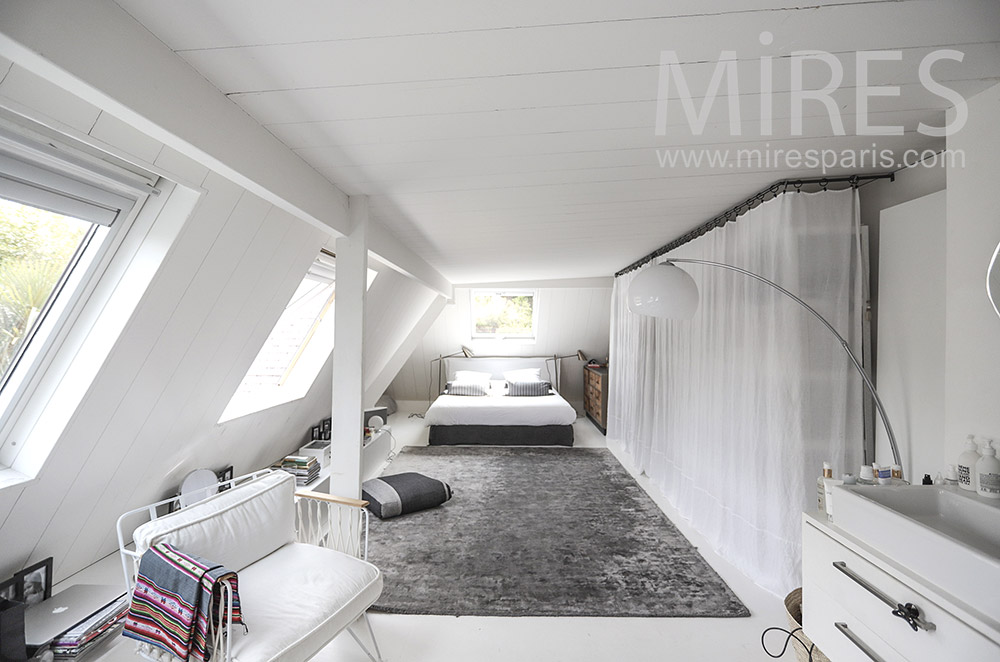 C0067 – White attic bedroom