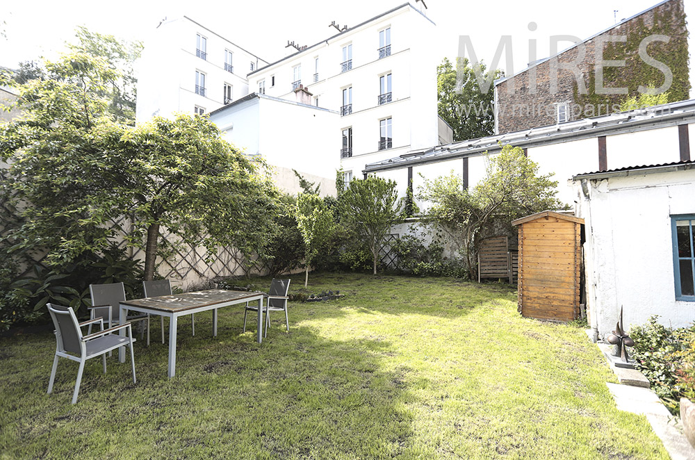 Urban garden. c1707