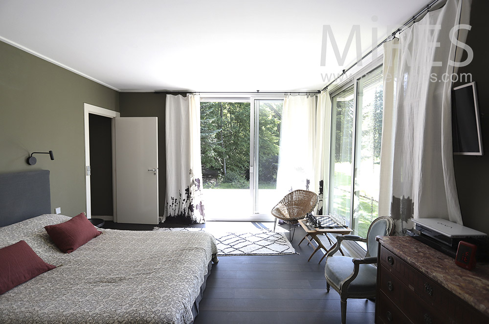 Chambre double sur jardin. C1709