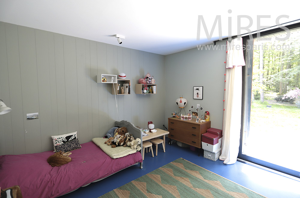 Child’s bedroom, bay window. C1709