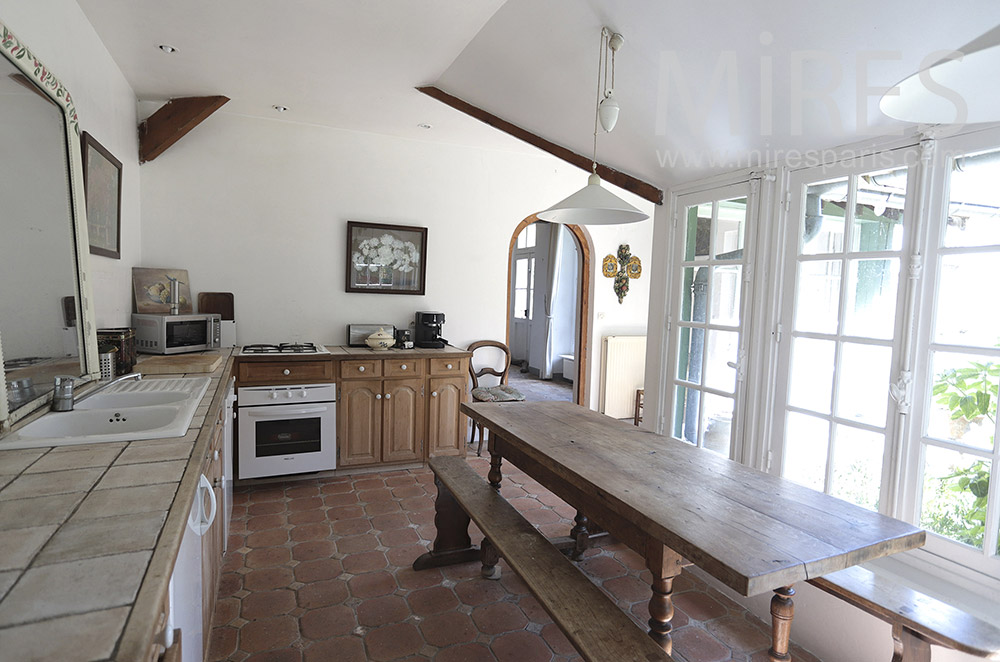 Country kitchen. C1733