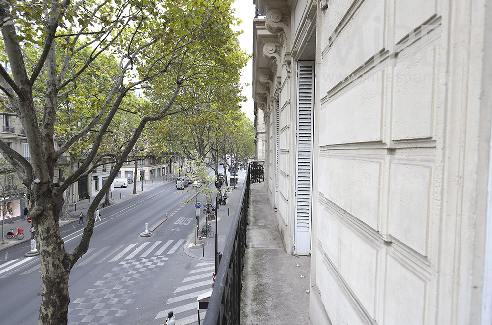 Narrow balcony. C1746