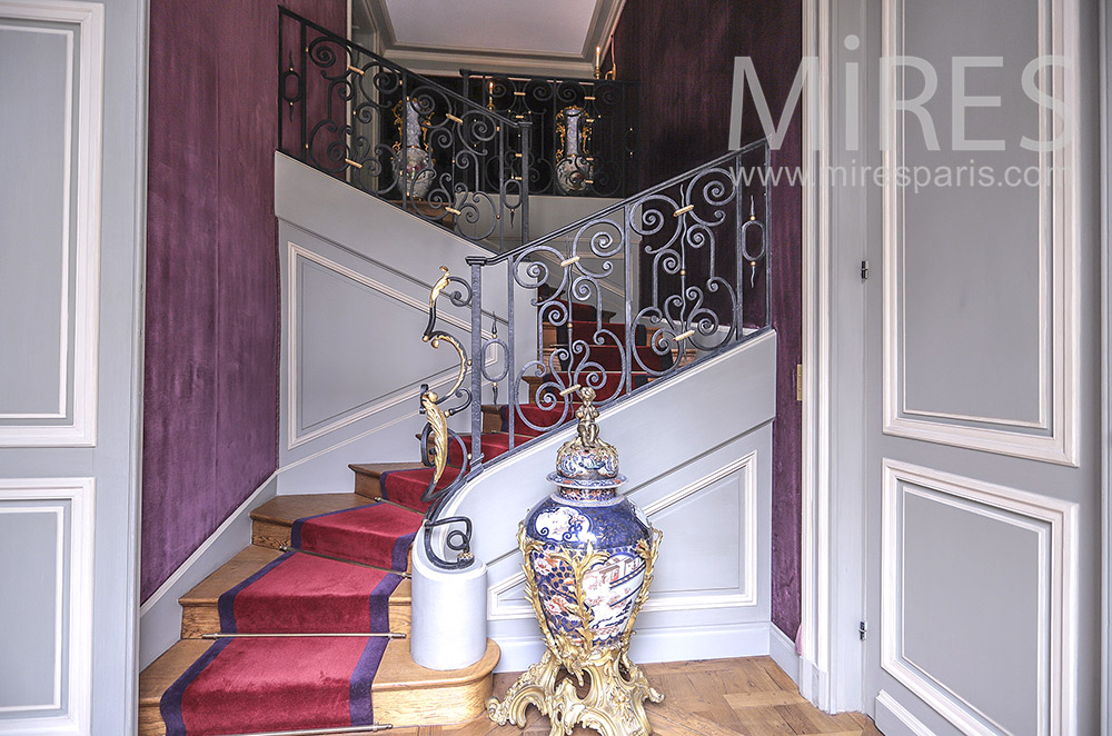 Escalier secret. C1755