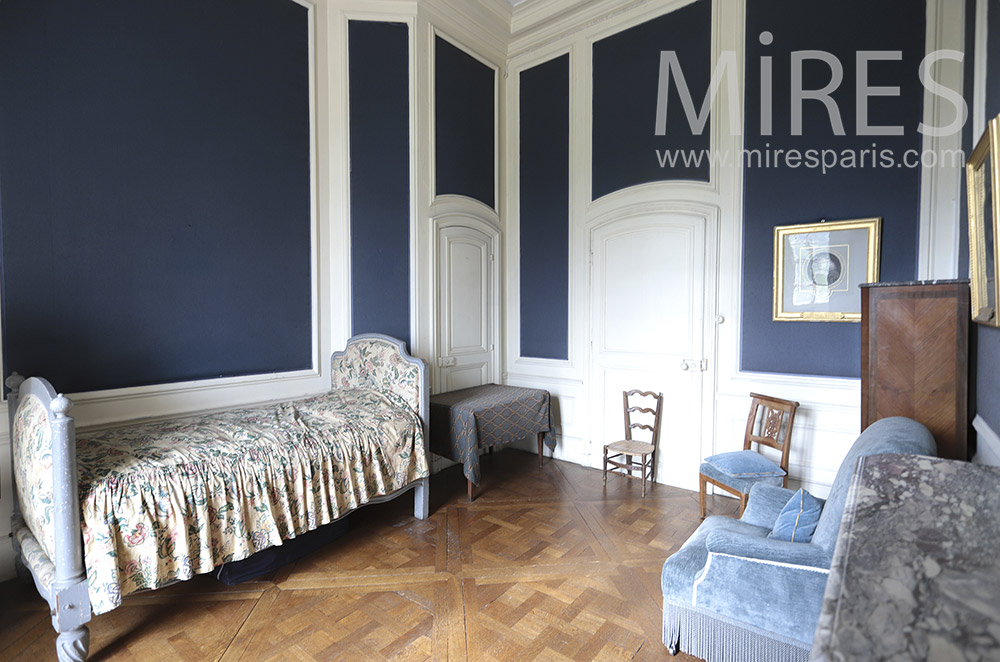 C0205 – Petite chambre bleue