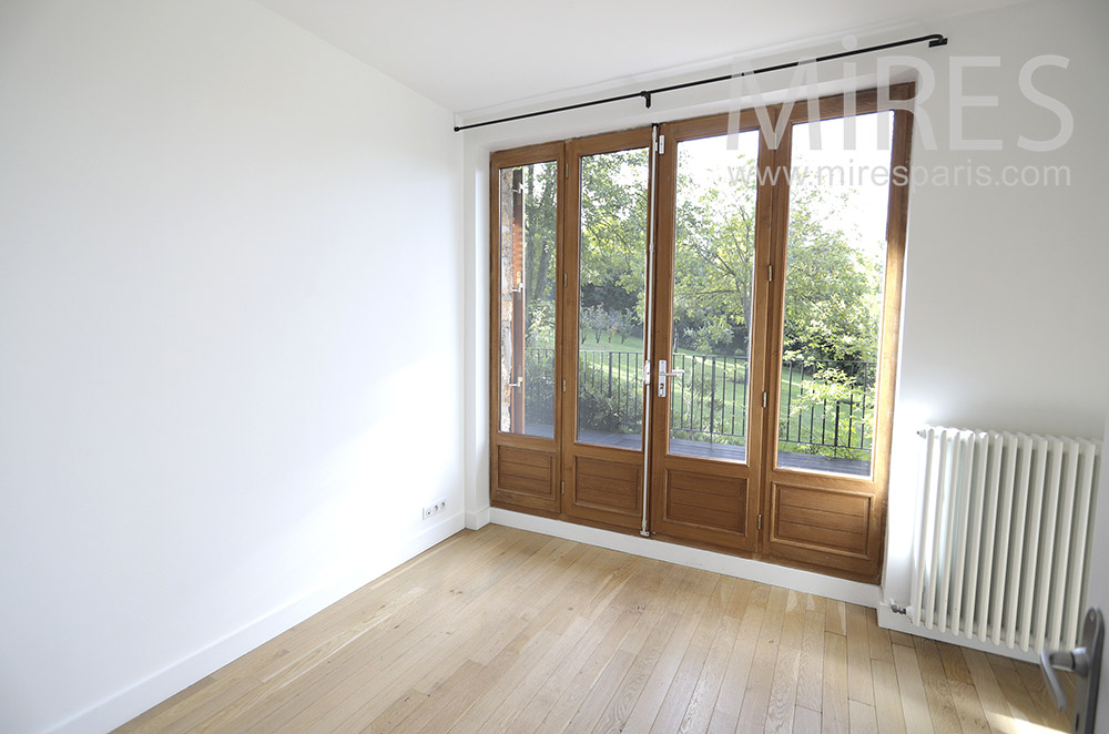 Chambre sur jardin. C0300