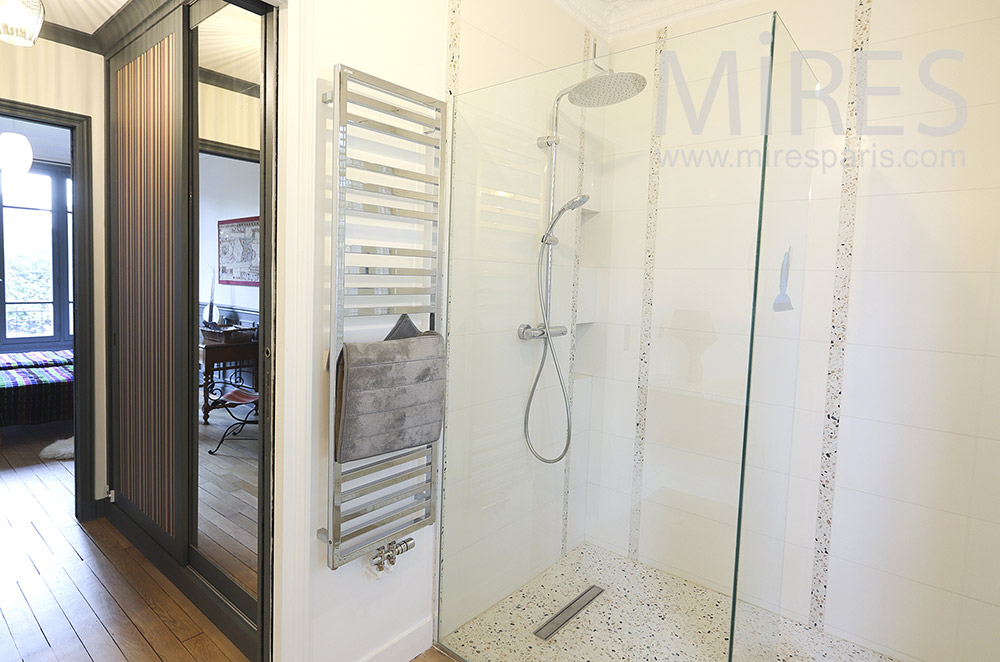 Transparent shower. C1774