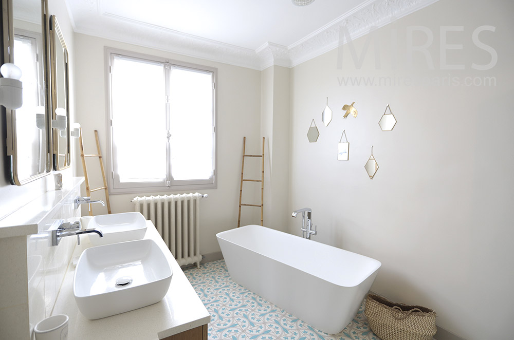 Modern bath. C1774