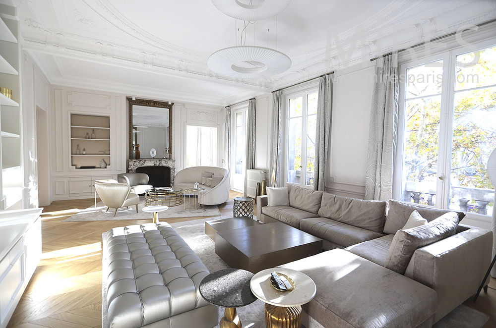 C1781 – Beautiful Parisian apartment