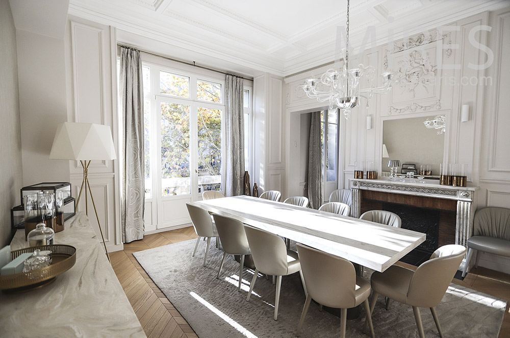 C1781 – Beautiful white dining room