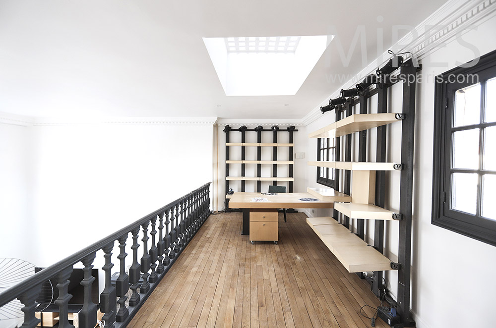 Mezzanine with storage. C1795