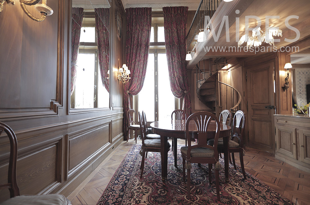 C1808 – Classic dining room, wood