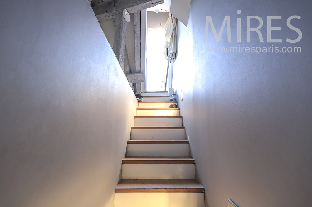 Escalier blanc. C1814