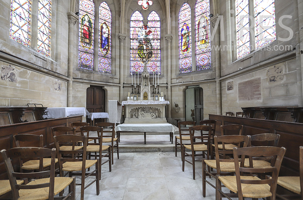 C1658 – Large chapel