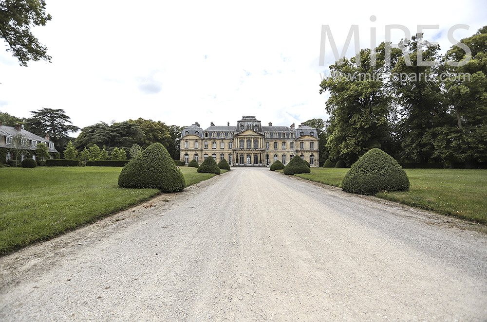 C1467 – Château historique du XVIIIe siècle