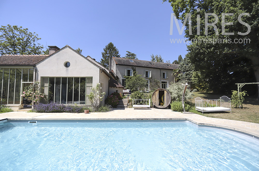 C1839 – Country house with swimming pool