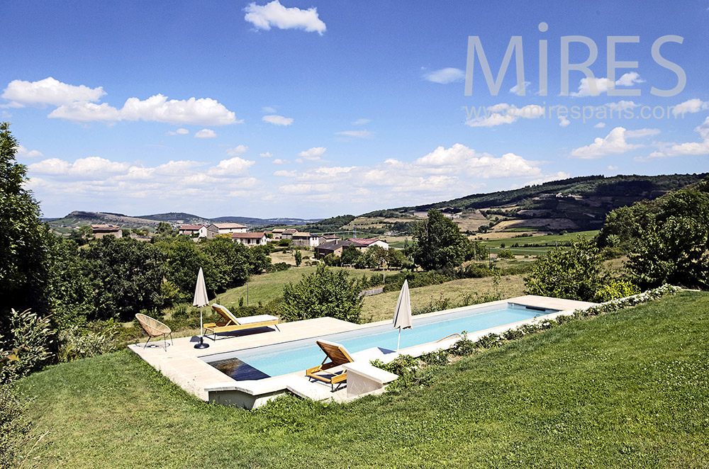 C1848 – Swimming pool with view