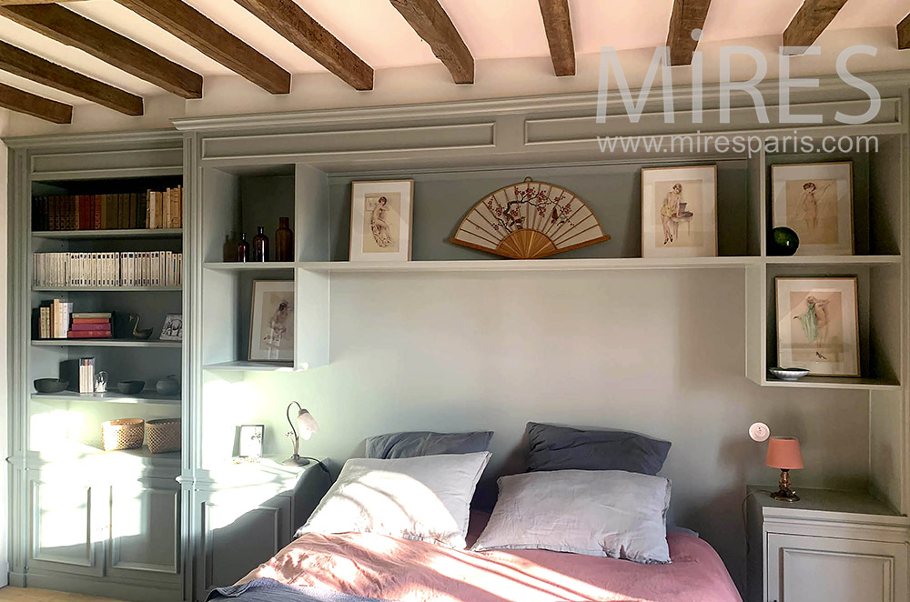 Chambre avec bains anciens. C1863
